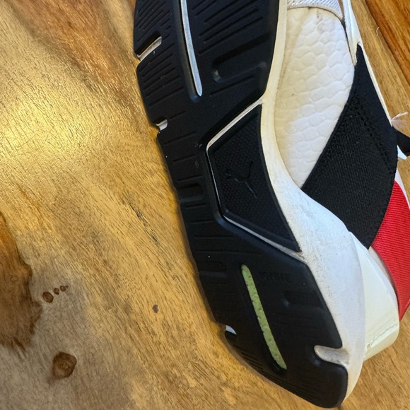 Puma running shoes in like new condition size 7,5 - Picture 5 of 10